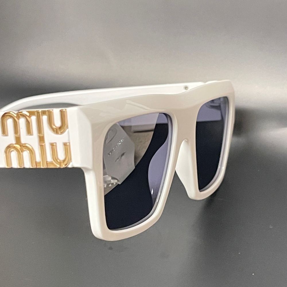 Designer Sunglasses - Picture 3 of 5